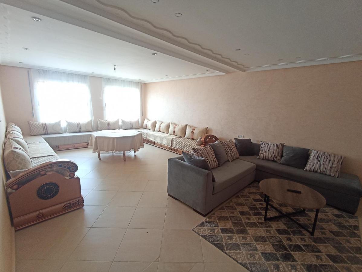 Appartement Familial Au Centre De Nador Ville Екстер'єр фото
