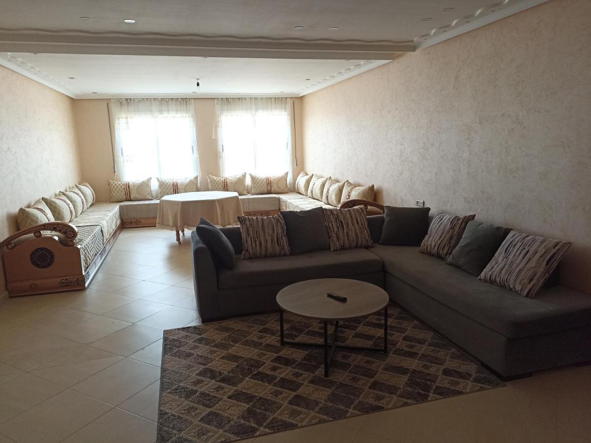 Appartement Familial Au Centre De Nador Ville Екстер'єр фото